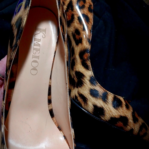 Kmeioo leopard print stilletto pumps size 9 - Picture 2 of 3